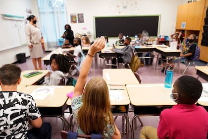 “La meta es que esto sea una práctica estandarizada”, aseguró la asambleísta sobre las regulaciones al ICE en establecimientos educativos