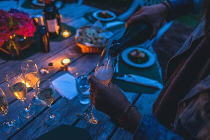 Las personas de Leo gustan de la fiesta y los encuentros sociales para poblar su tiempo libre, por lo que podrían no congeniar con signos como Cáncer o Capricornio, que priorizan descansar en sus hogares